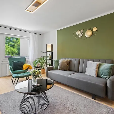 Apart21 Zentrale Design Wohnung, 70qm, Parkplatz, Netflix, Balkon, Nahe Audi Ingolstadt