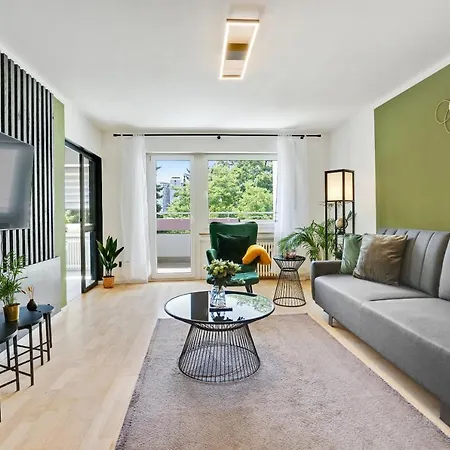 Apartment Apart21 Zentrale Design Wohnung, 70qm, Parkplatz, Netflix, Balkon, Nahe Audi Ingolstadt