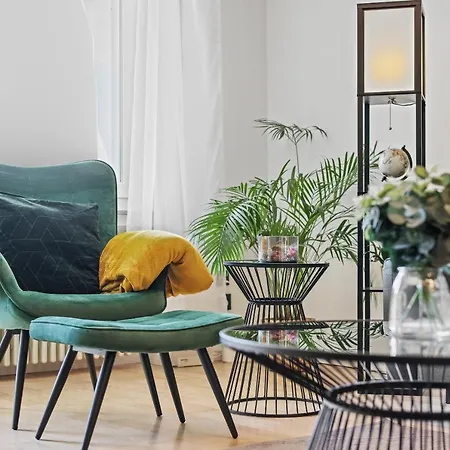 Apart21 Zentrale Design Wohnung, 70qm, Parkplatz, Netflix, Balkon, Nahe Audi Ingolstadt