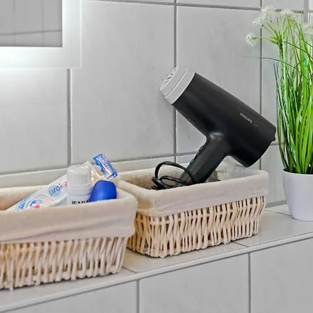 Apartment Apart21 Zentrale Design Wohnung, 70qm, Parkplatz, Netflix, Balkon, Nahe Audi